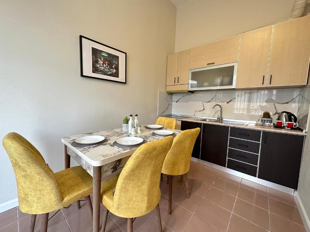 Rias Seaside Apartments - Apartment - Ground Floor