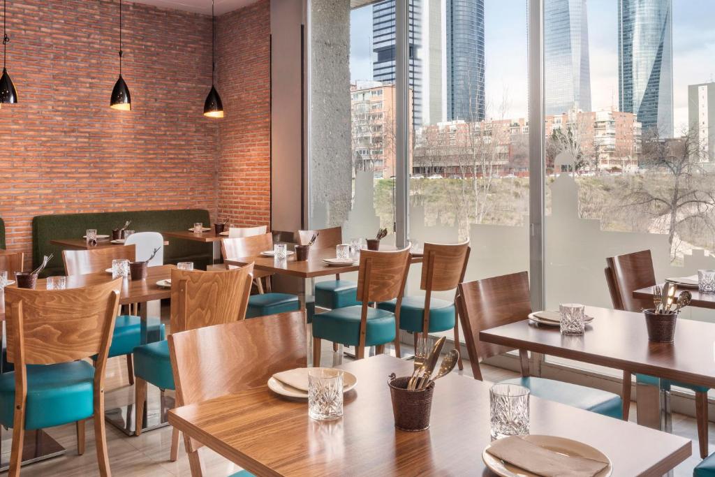 Hotel Madrid Chamartín, Affiliated by Meliá - Resim 41