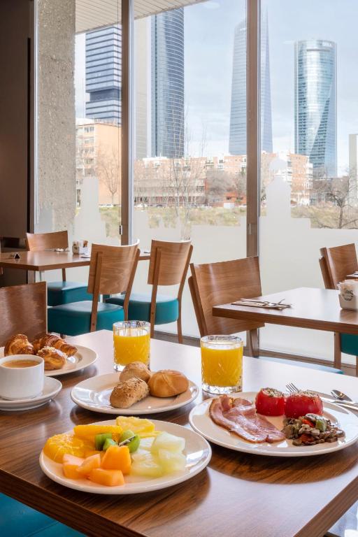 Hotel Madrid Chamartín, Affiliated by Meliá - Resim 38