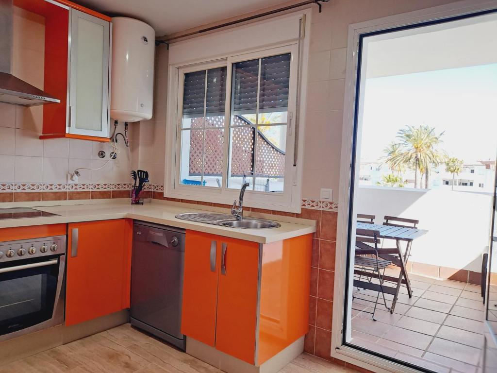 Fotografie z fotogalerie ubytování Apartamentos Turísticos Taymar v destinaci Chiclana de la Frontera