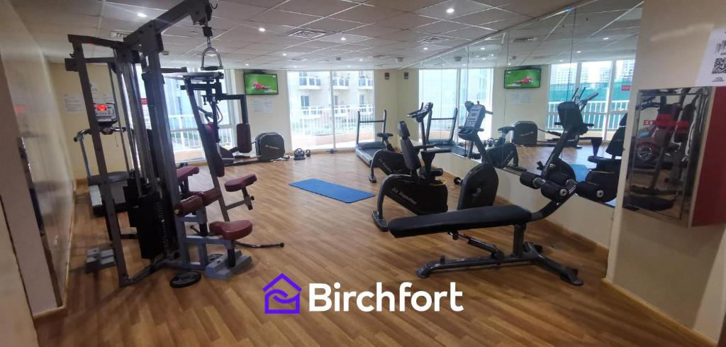 Birchfort - آپارتمان 2 خوابه بزرگ تازه بازسازی شده