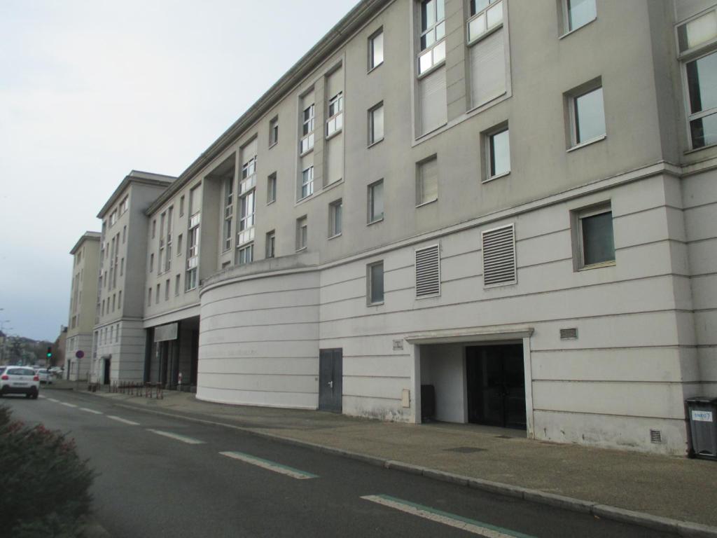 Budova, v ktorej sa apartmán nachádza