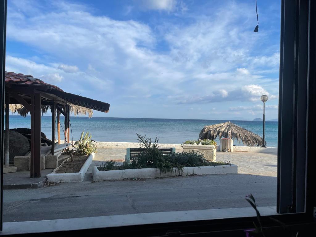Kép Ammos beachfront apartment! szállásáról Kardámenában a galériában