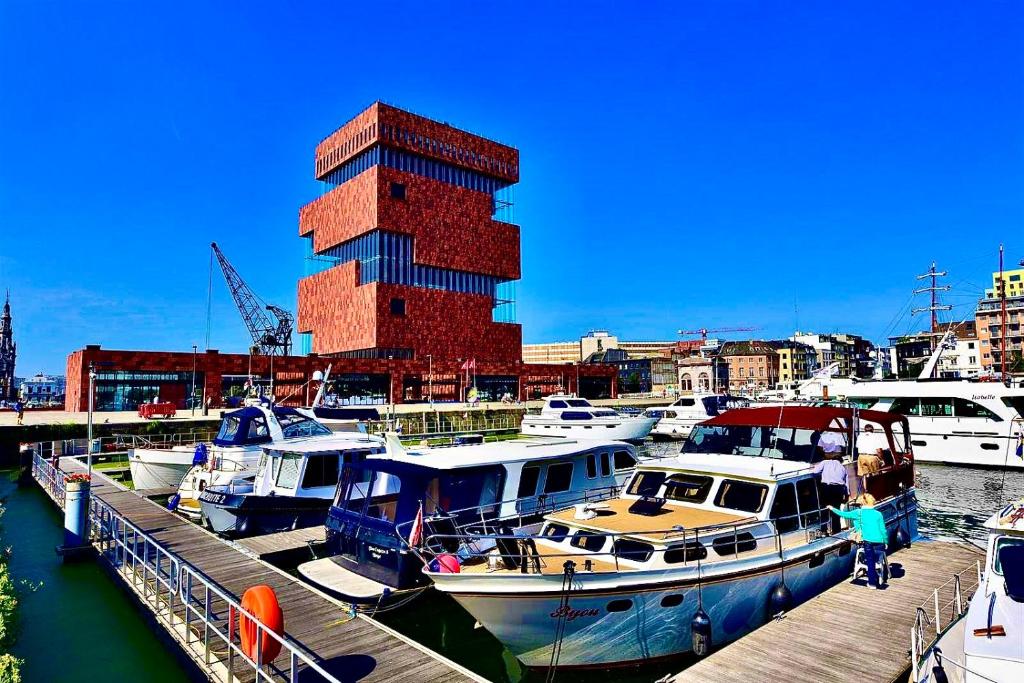 U Eat & Sleep Antwerp - Resim 24