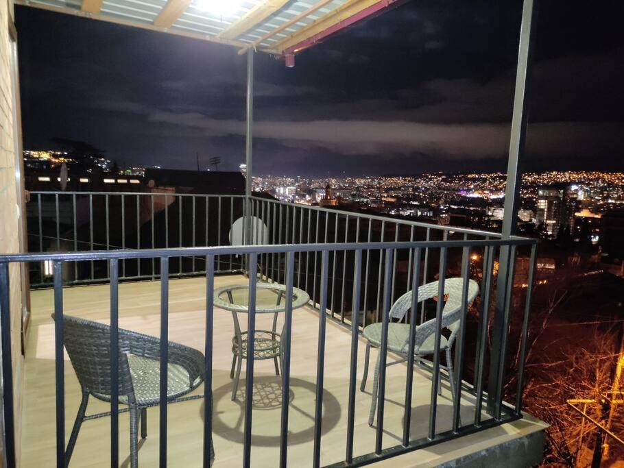 امکانات Luca's Apartment in old tbilisi - تصویر ۴