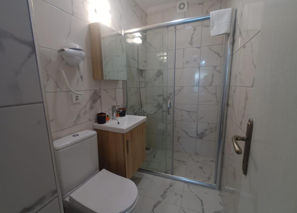 Koupelna v ubytování Buyukada Cinar Hotel