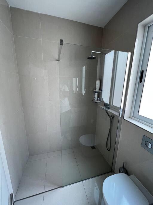 Koupelna v ubytování Marsaxlokk SeaView 2 Bedroom Penthouse