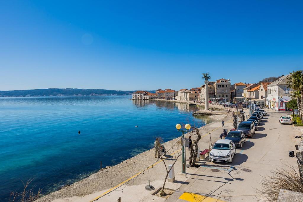 Fotografia z galérie ubytovania Apartman Seafront v destinácii Kaštela
