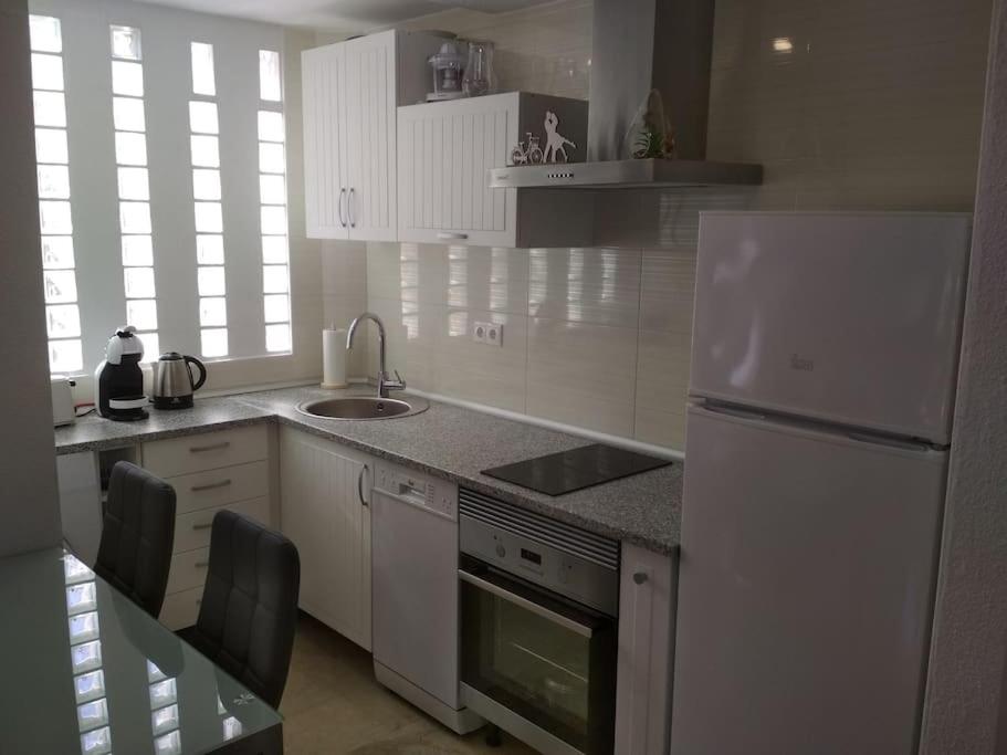 Kuchyňa alebo kuchynka v ubytovaní Apartamento Playa Albir