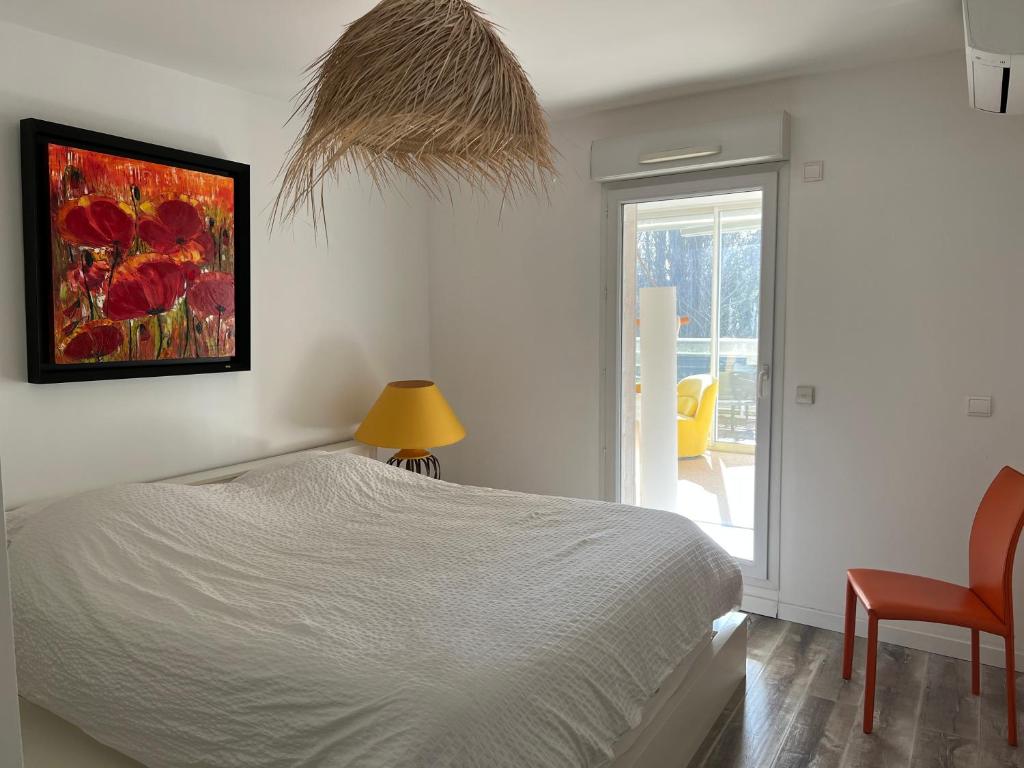 Posteľ alebo postele v izbe v ubytovaní Une pause…au soleil Classé 4 étoiles 108 m2 à 3min à pieds de la plage