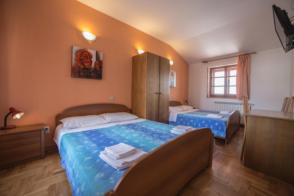 Pansion Valbruna - Family Apartment