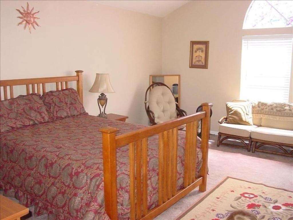 Llit o llits en una habitació de the Newport Family Peninsula Beach House