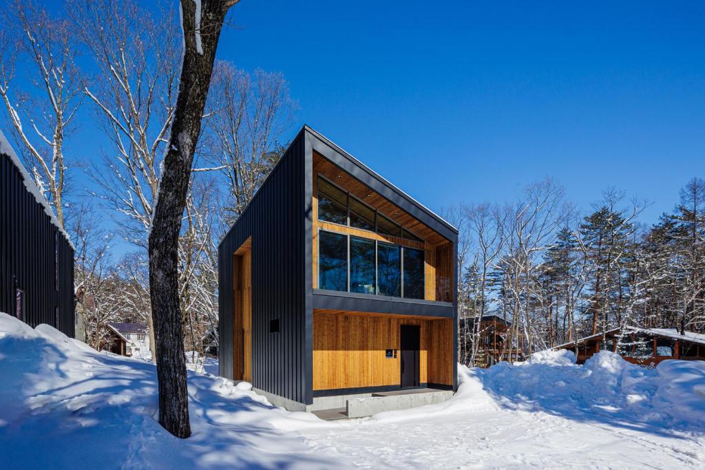 Credence Chalets by HHG