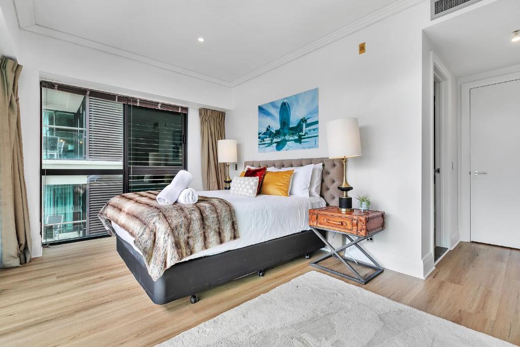 Glamorous Getaway - Heart of the Viaduct 'Quays' - Resim 17