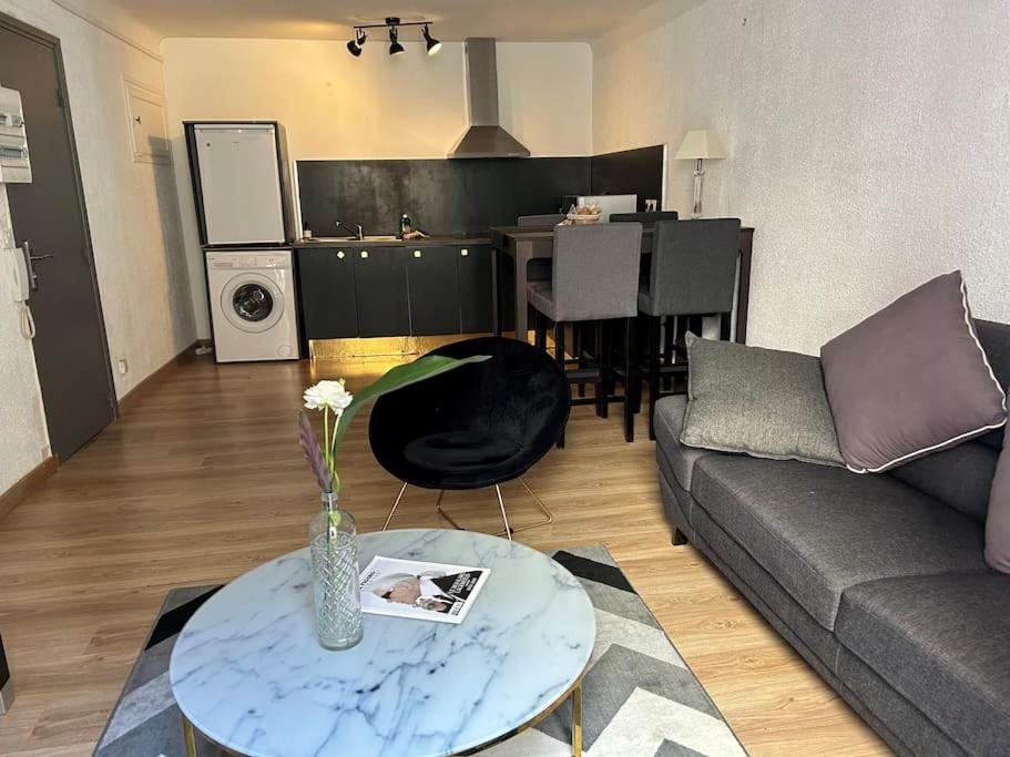 Fotografia z galérie ubytovania Appartement spacieux et cosy centre historique LE CASTILLET v destinácii Perpignan