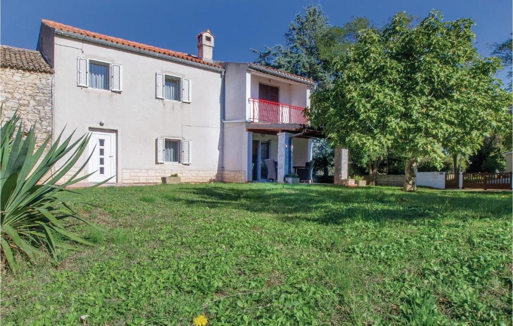Apartments with parking space Medulin - 20735