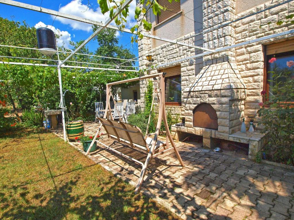 Apartments with parking space Valbandon, Fazana - 20770