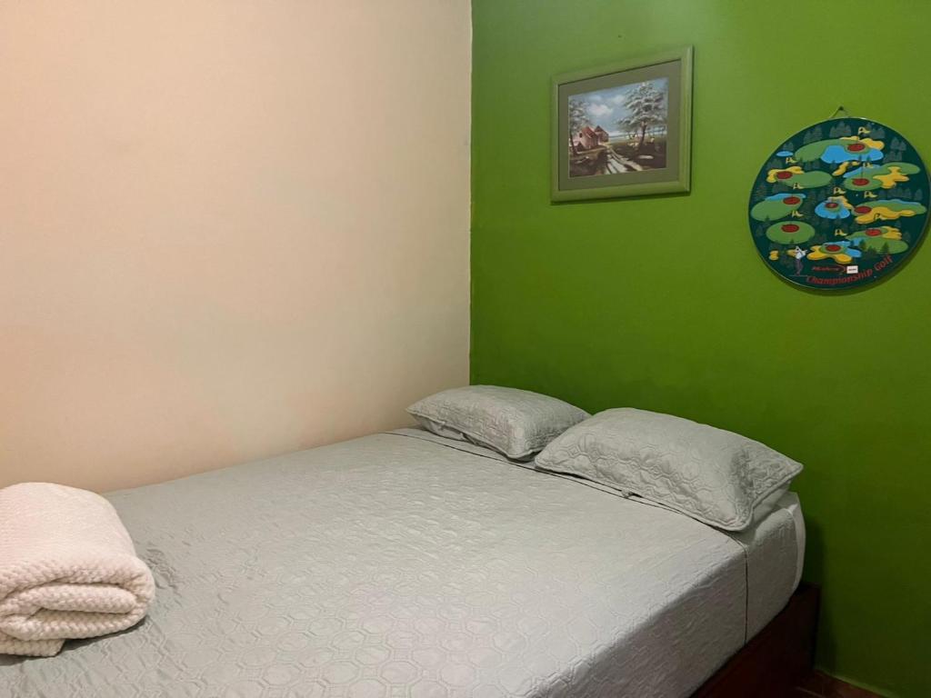 Voodi või voodid majutusasutuse HOTEL Ecológico BLUEROCK toas