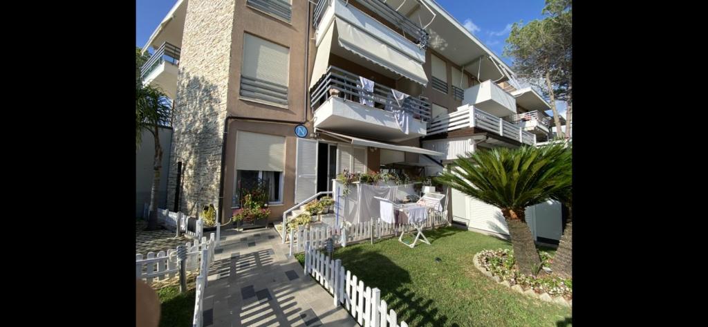 Budova, kde se prázdninový dům nachází