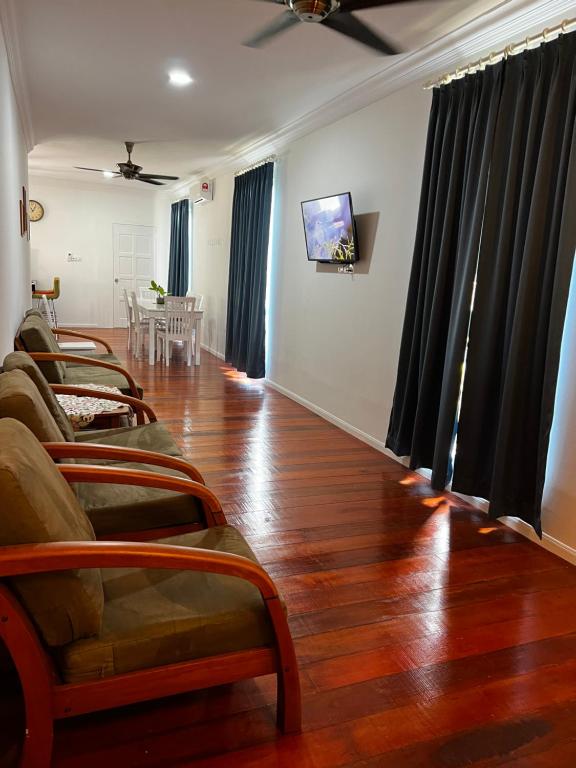 TV a/nebo společenská místnost v ubytování LUMUN Holiday Home Rental