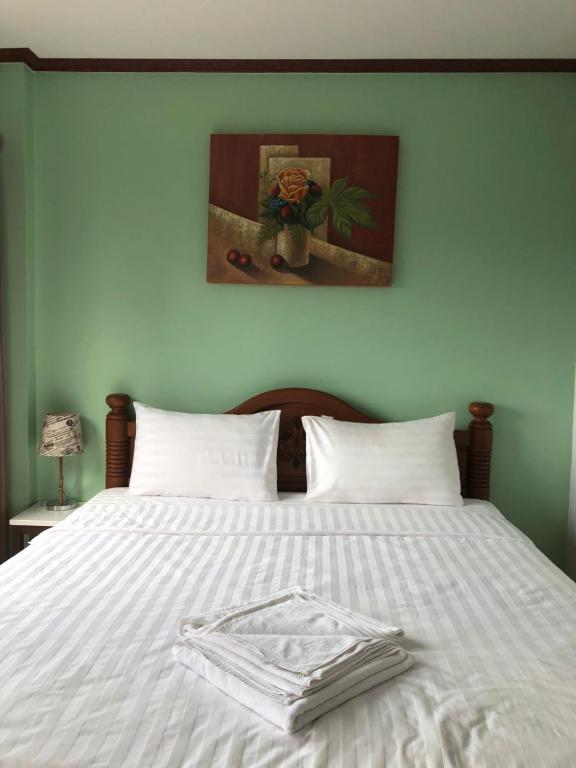 Postel nebo postele na pokoji v ubytování Hotel premier