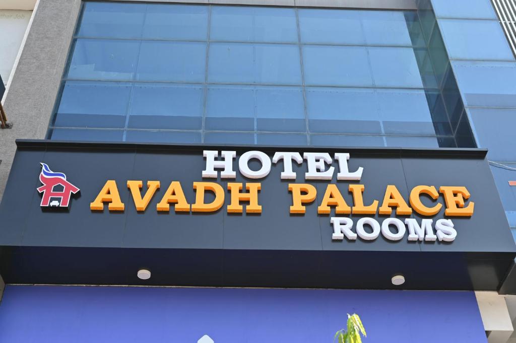 Hotel Avadh Palace - Housity