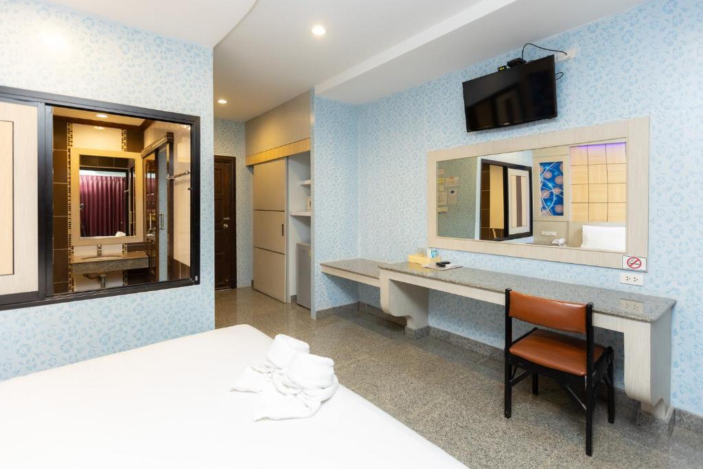โรงแรมมณีสังขะ - Suite With Garden View