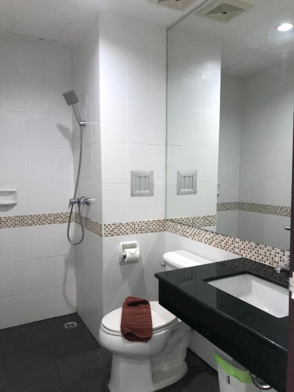 Koupelna v ubytování Hotel premier