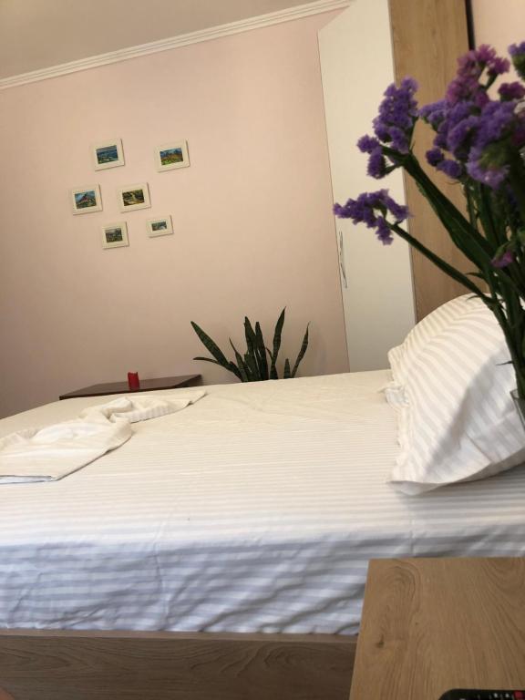 Itan’s apartment-Lovely guest apartment in center - Image 6