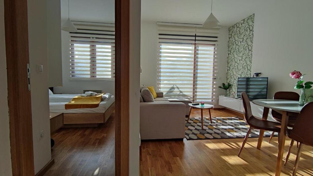 Khu vực ghế ngồi tại Apartman Tina Gomax