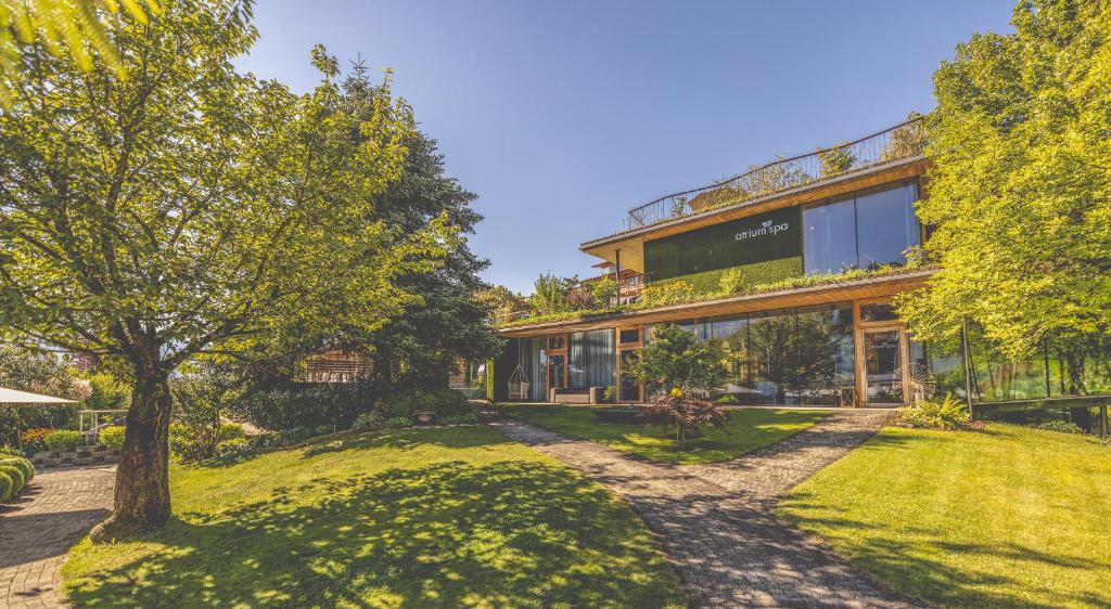 Zahrada ubytování Gartenhotel Crystal - 4 Sterne Superior