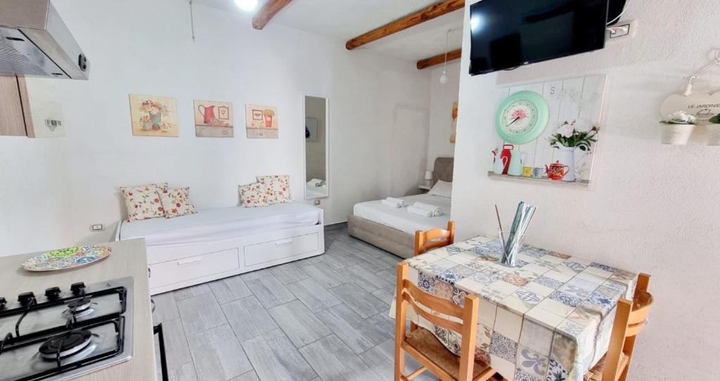 Eremo sul Mare - Habitación Cuádruple Con Baño Privado