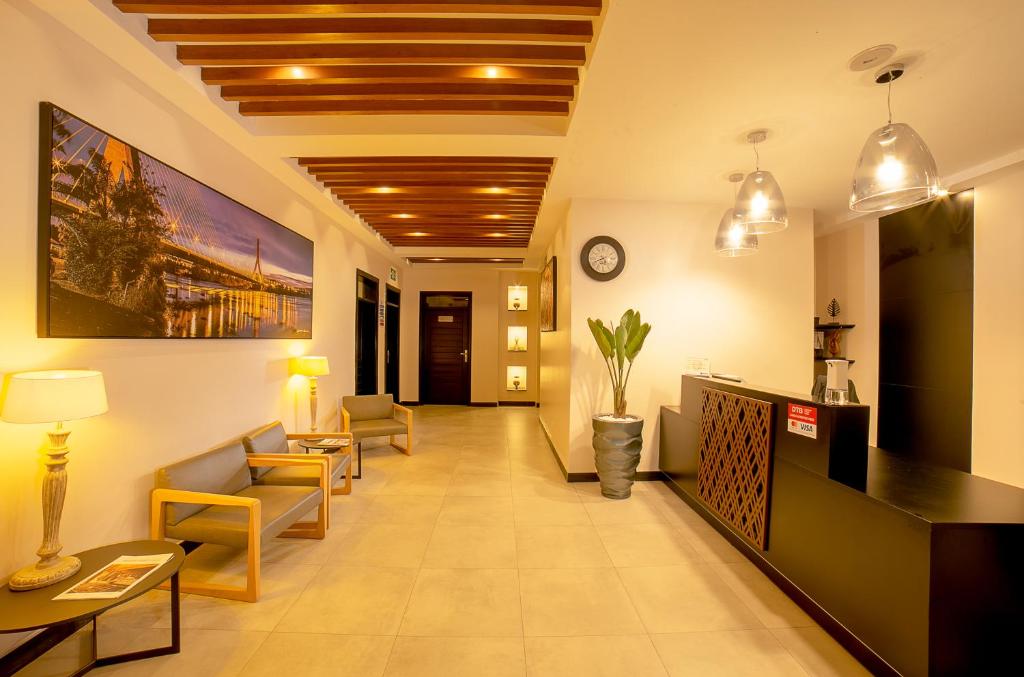 The lobby or reception area at Source of the Nile Hotel - Namanve