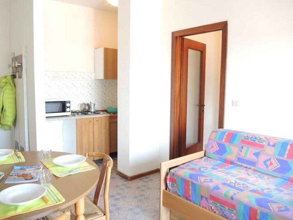 A kitchen or kitchenette at Nice apartment with balcony and beautiful view - By Beahost Rentals