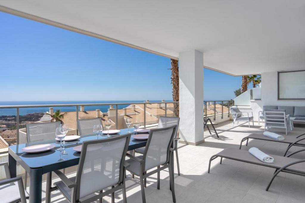 Luxurious apt Benalmadena by Costarentals - Ref 35