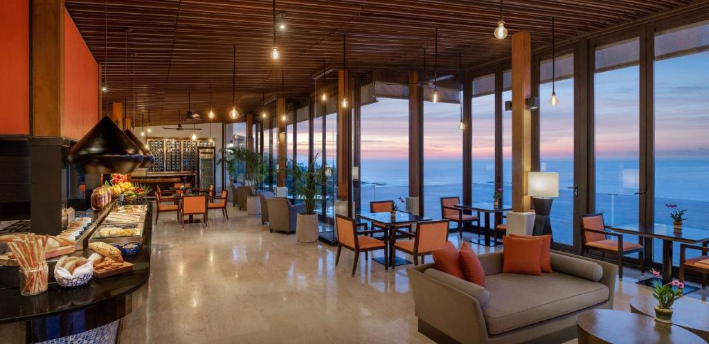 Nespecifikovaný výhled na moře nebo výhled na moře při pohledu z hotelu