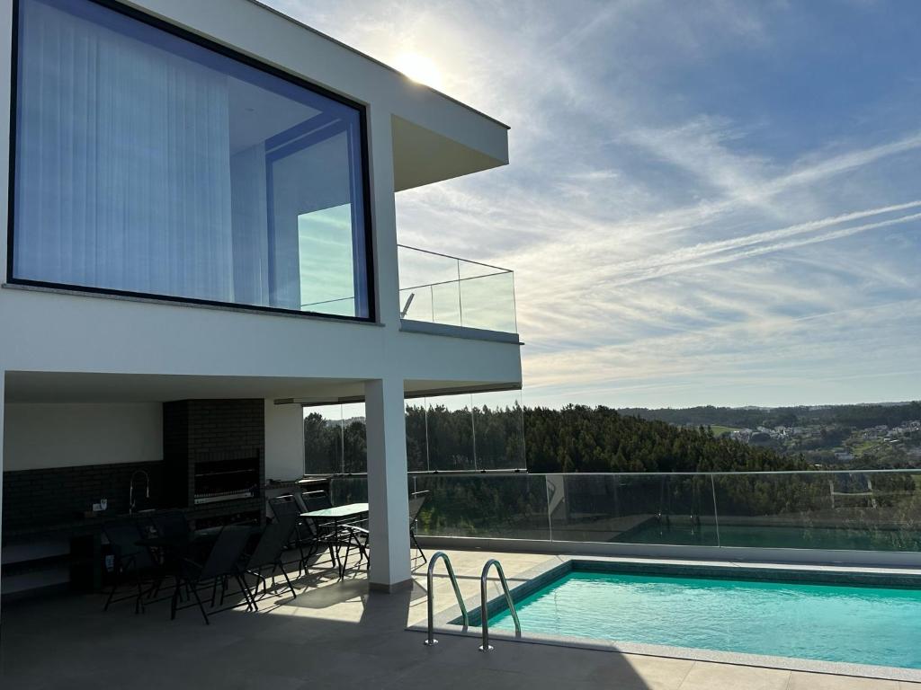 Fotografie z fotogalerie ubytování LUX House 15 min Fatima - Nazare v destinaci Leiria