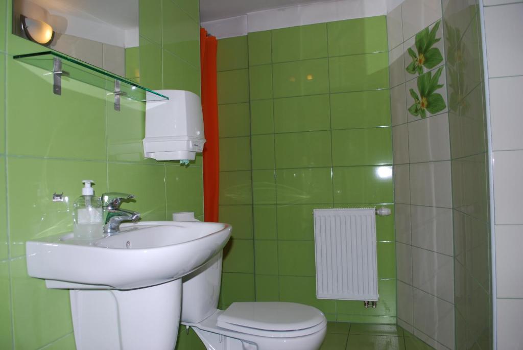 Koupelna v ubytování Jopi Hostel Katowice Centrum