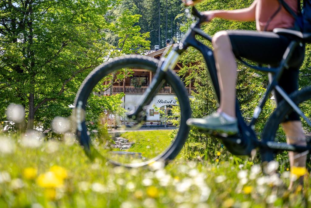 Jízda na kole v ubytování Berghotel Sudelfeld nebo okolí
