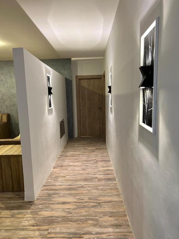 TV a/nebo společenská místnost v ubytování Caprios motel
