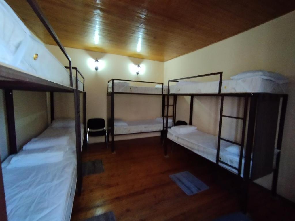 Postel nebo postele na pokoji v ubytování Wooden_Room_Hostel