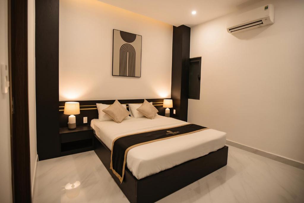 Riverside 1 Hotel - Standard Queen Room