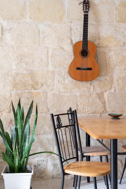 Fotografie z fotogalerie ubytování Roam Gozo - Studio 47 - 300yr Old Farm Converted Into Welcoming Tiny Home v destinaci Xewkija