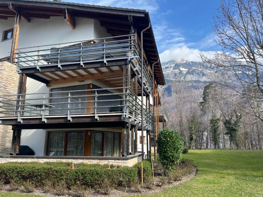 Nespecifikovaný výhled na hory nebo výhled na hory při pohledu z apartmánu