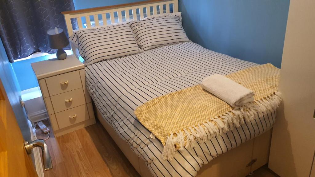 Crystal House 10min to Manchester City Centre ideal for work and leisure - Two-Bedroom House