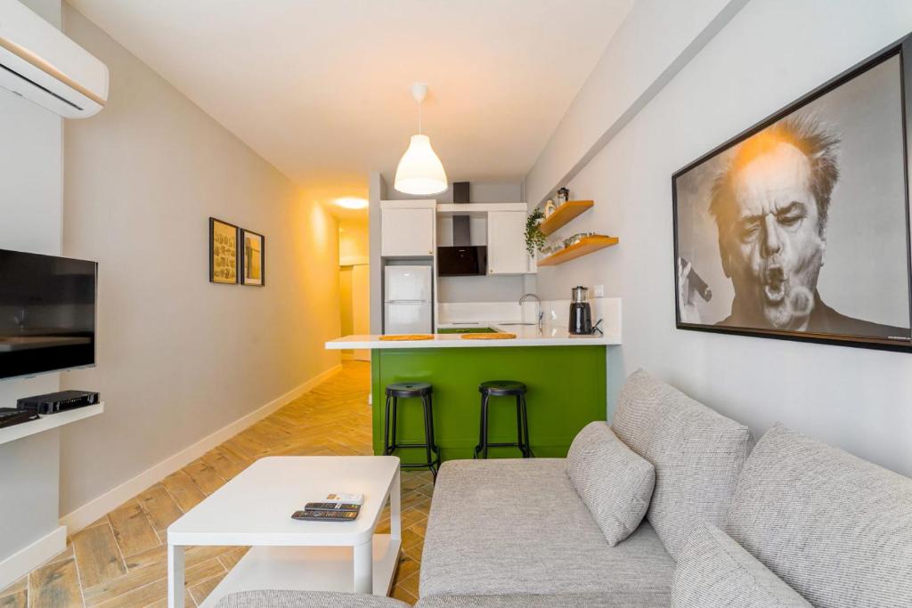 Central Flat near Beach in Muratpasa Antalya