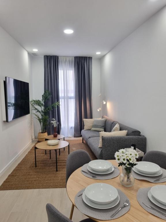 A television and/or entertainment centre at Residencial de la Yedra