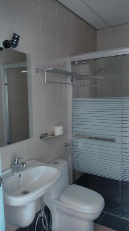 Koupelna v ubytování 101 Hotel