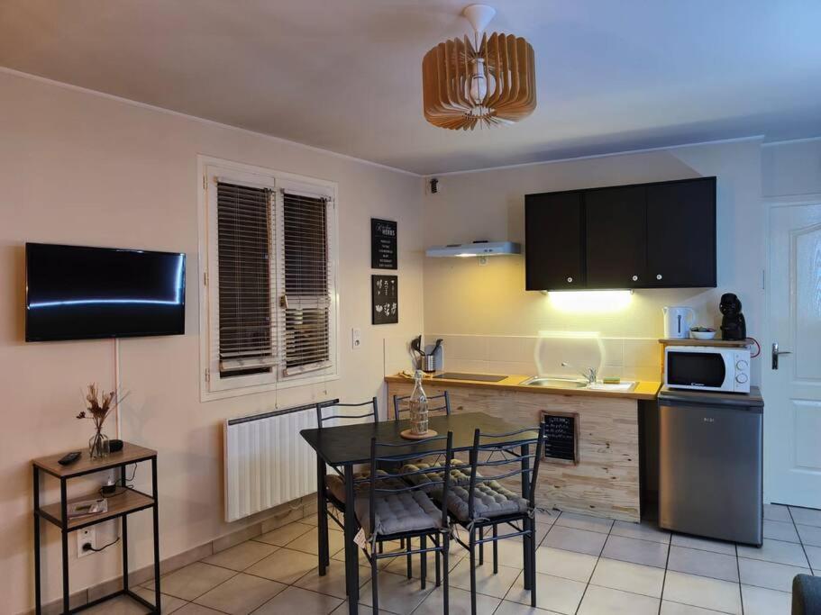Fotografia z galérie ubytovania Appartement Gare Hyper Centre Ville v destinácii Troyes