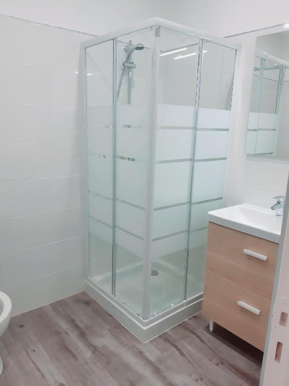 Kúpeľňa v ubytovaní appartement 45m2 parking gratuit en plein centre ville